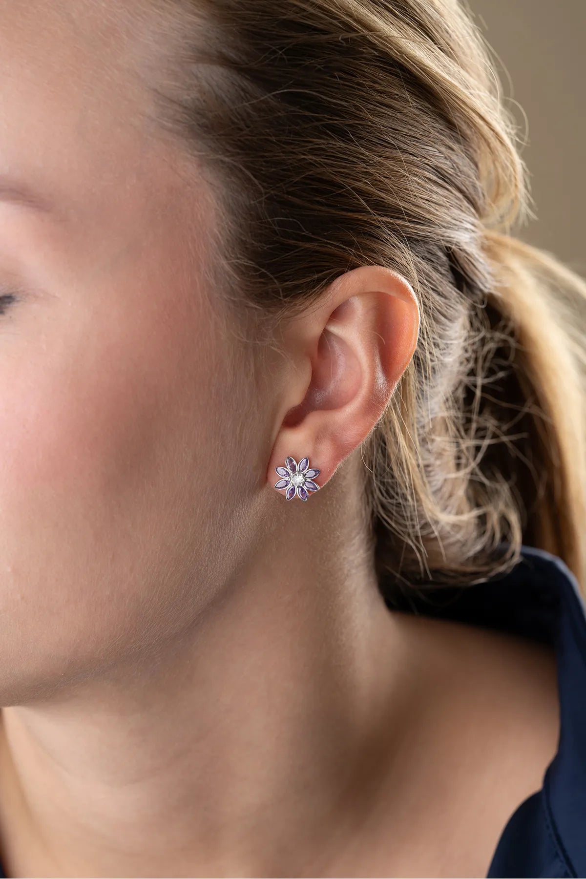 Lotus Bloom Oorbellen – Paars & 925 Zilver