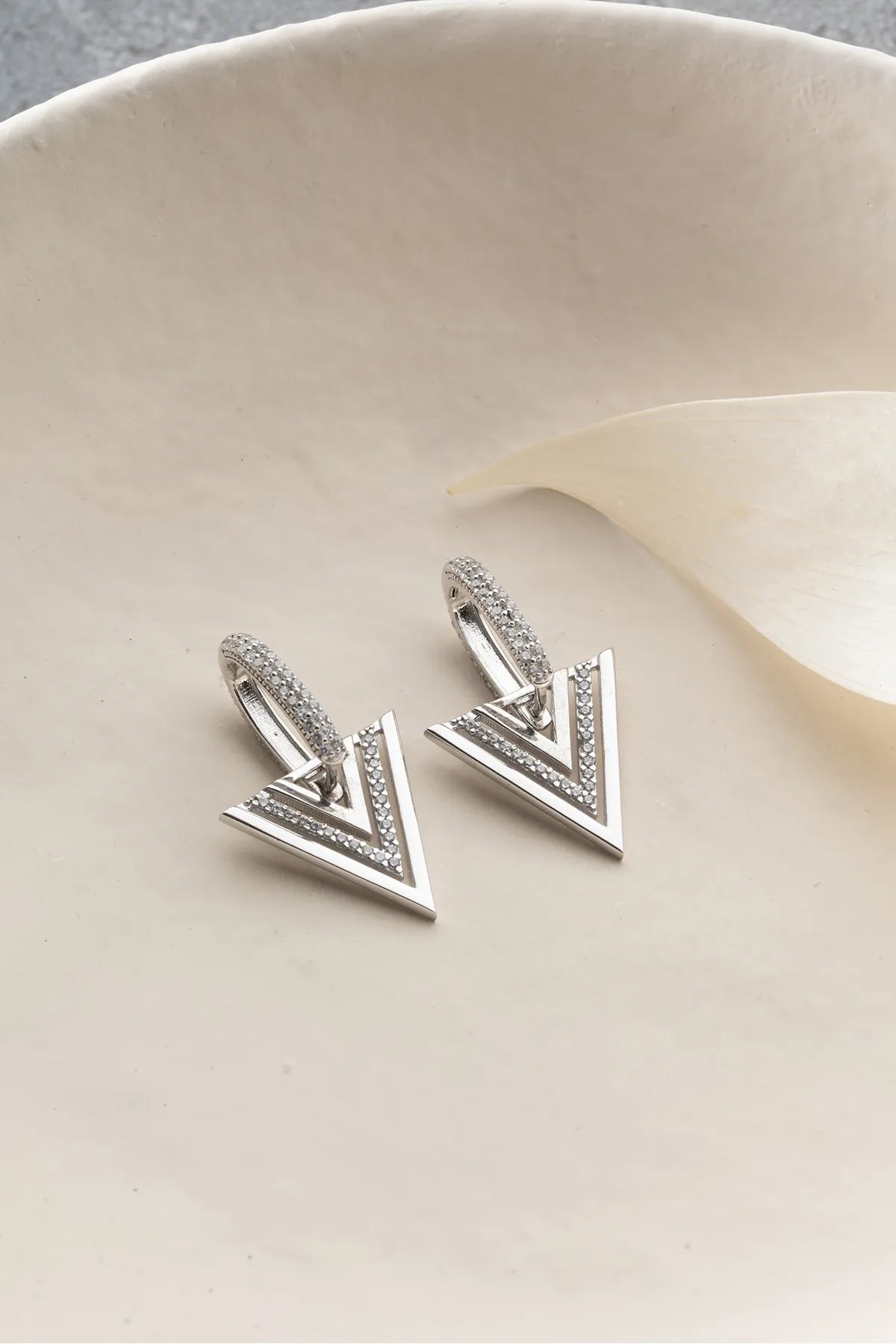 925 Sterling Zilveren Driehoek Oorbellen met Zirkonia