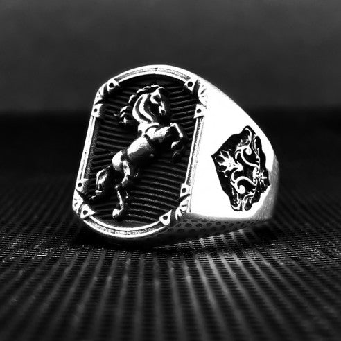 Paard Zegelring in Zilver