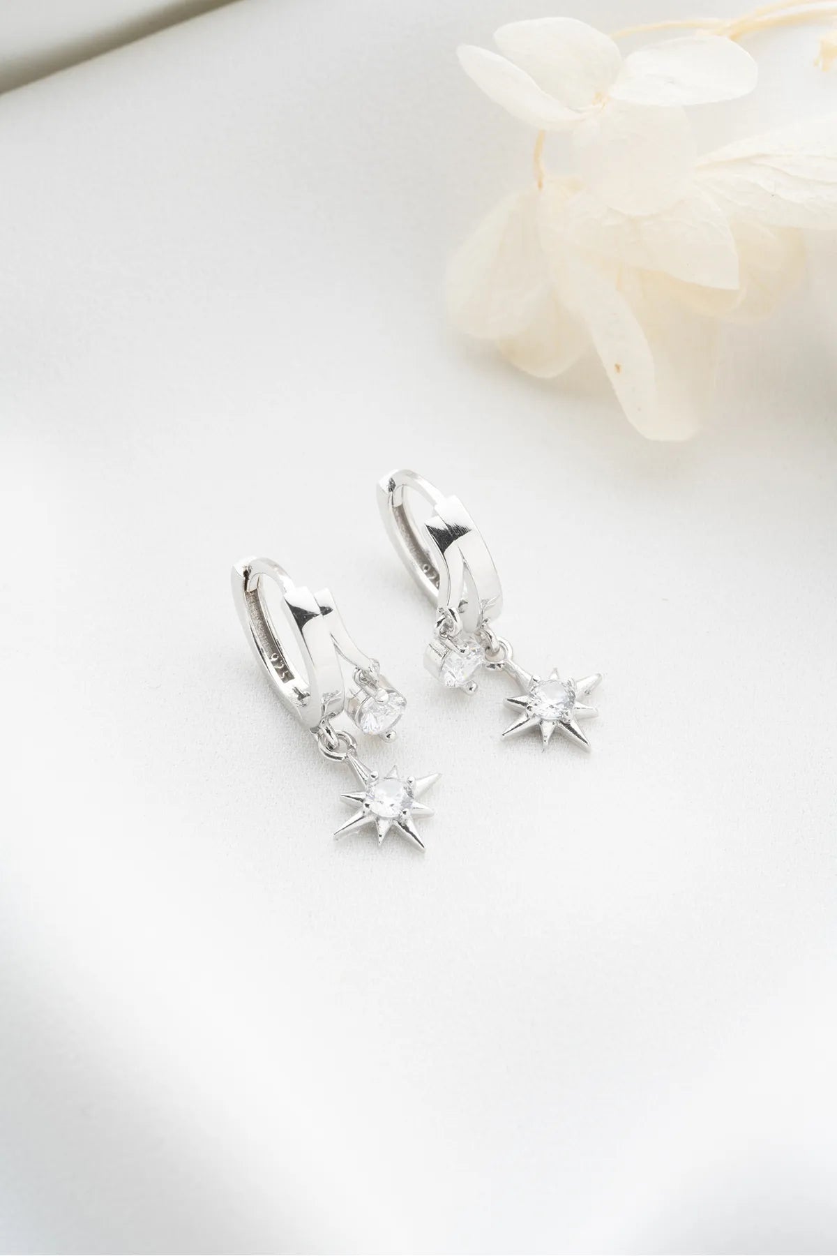 North Star Oorbellen – 925 Zilver & Zirkonia