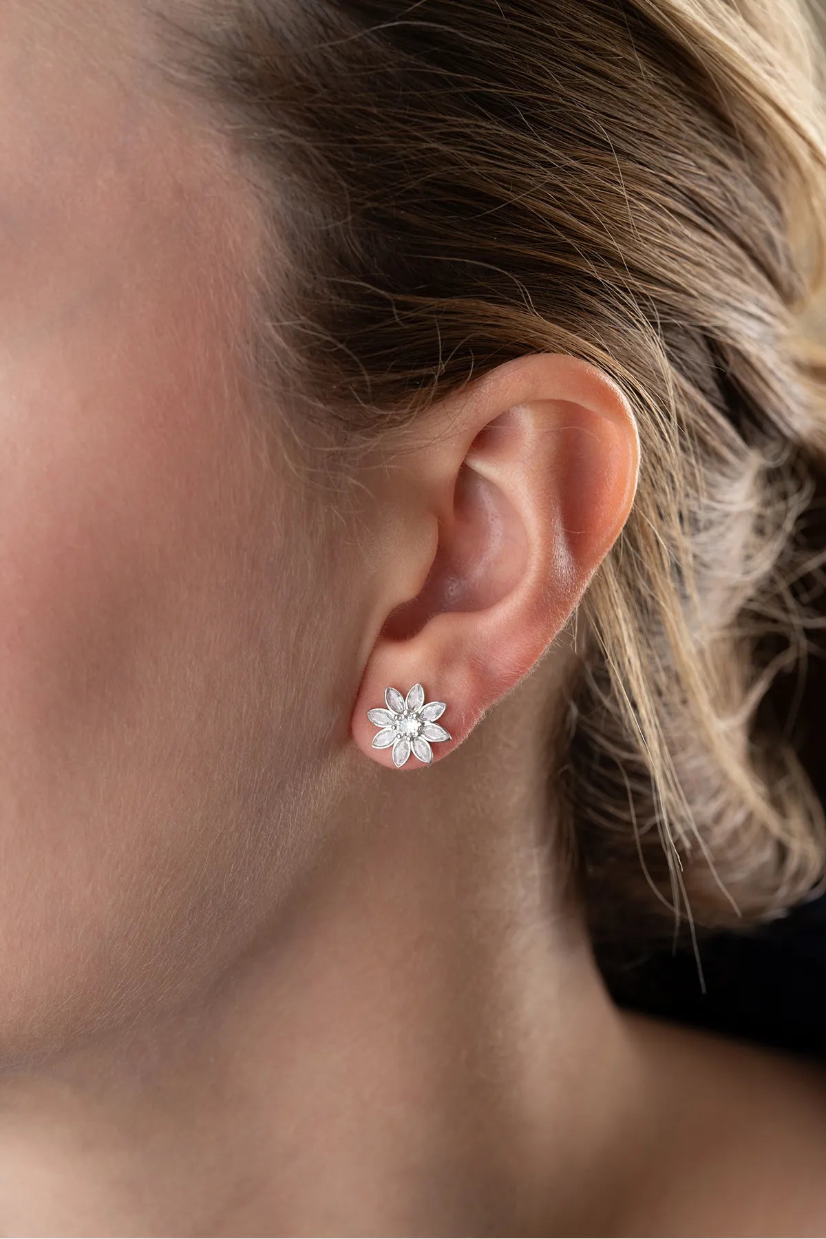Lotus Shine Oorbellen – 925 Zilver
