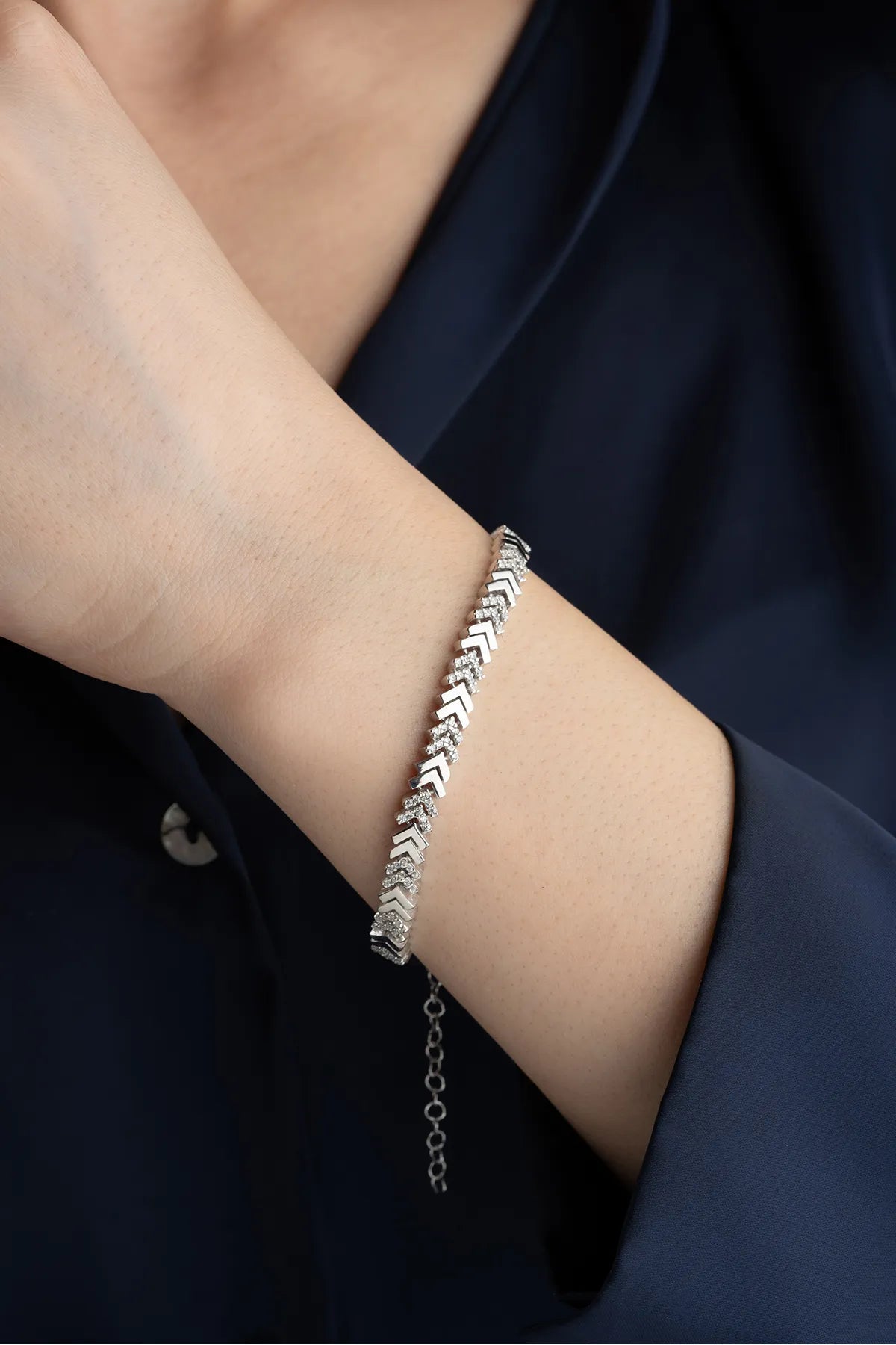 Vibe Armband – 925 Zilver met Zirkonia - by LYDIAN