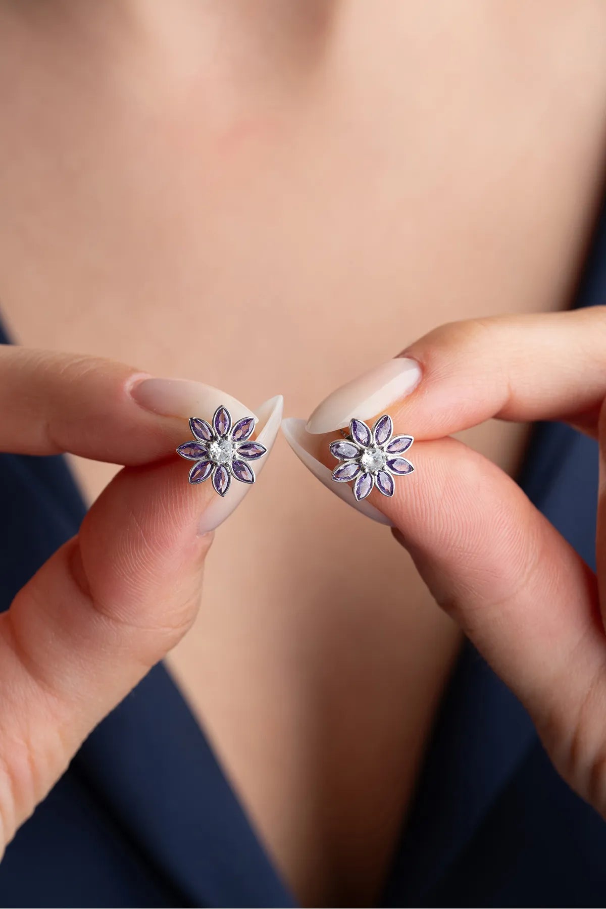 Lotus Bloom Oorbellen – Paars & 925 Zilver