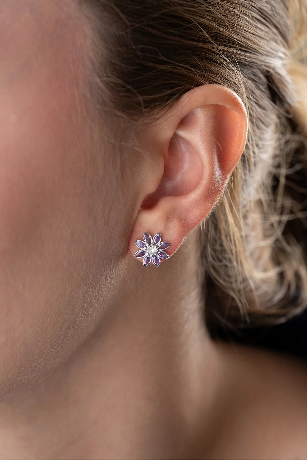 Lotus Bloom Oorbellen – Paars & 925 Zilver