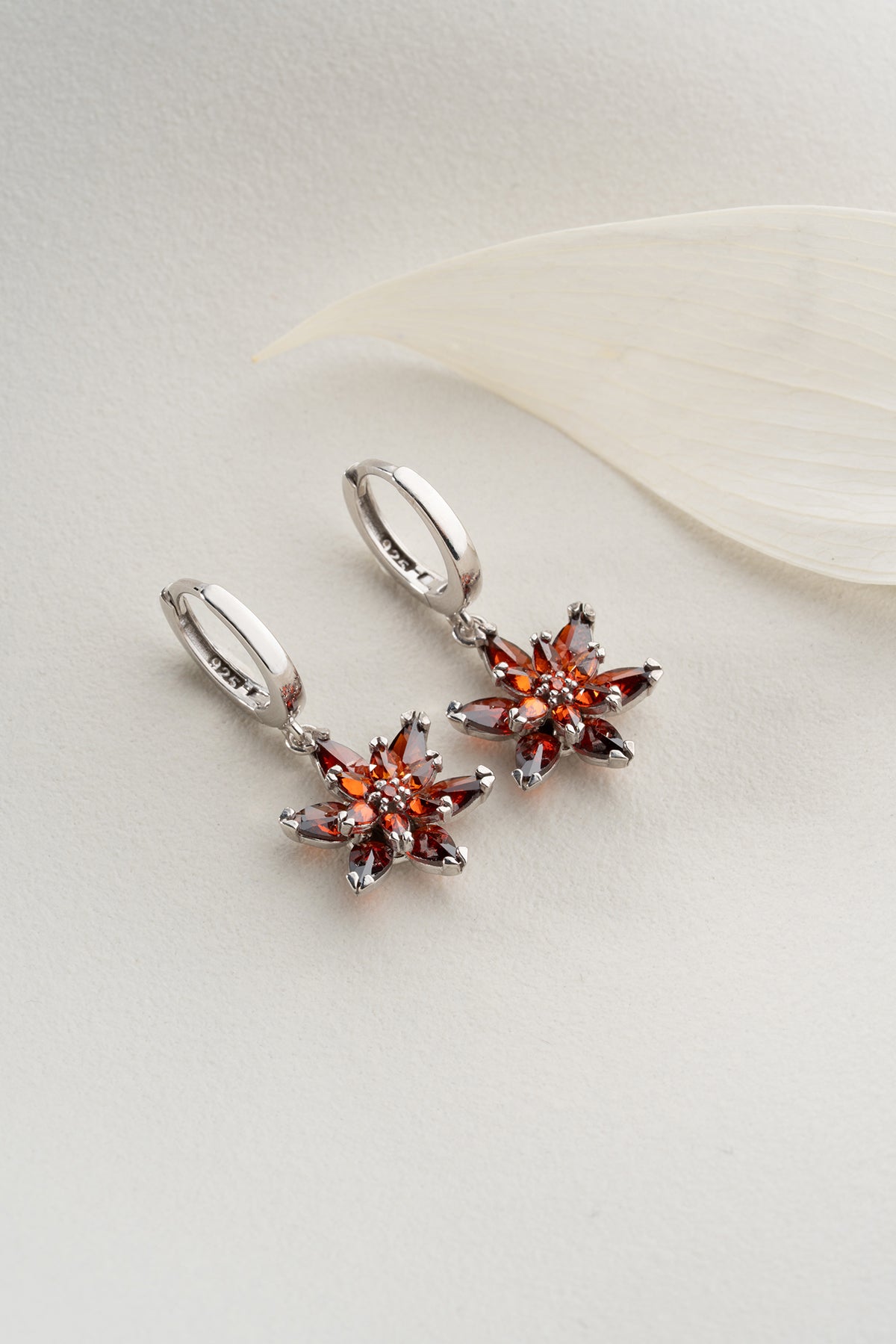 Lotusbloem Oorbellen – 925 Sterling Zilver