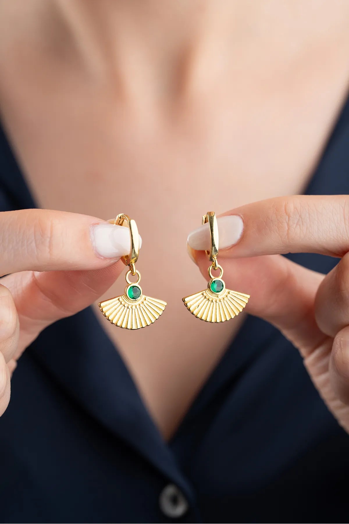 Oorbellen – Waaierdesign met Smaragdgroene Zirkonia