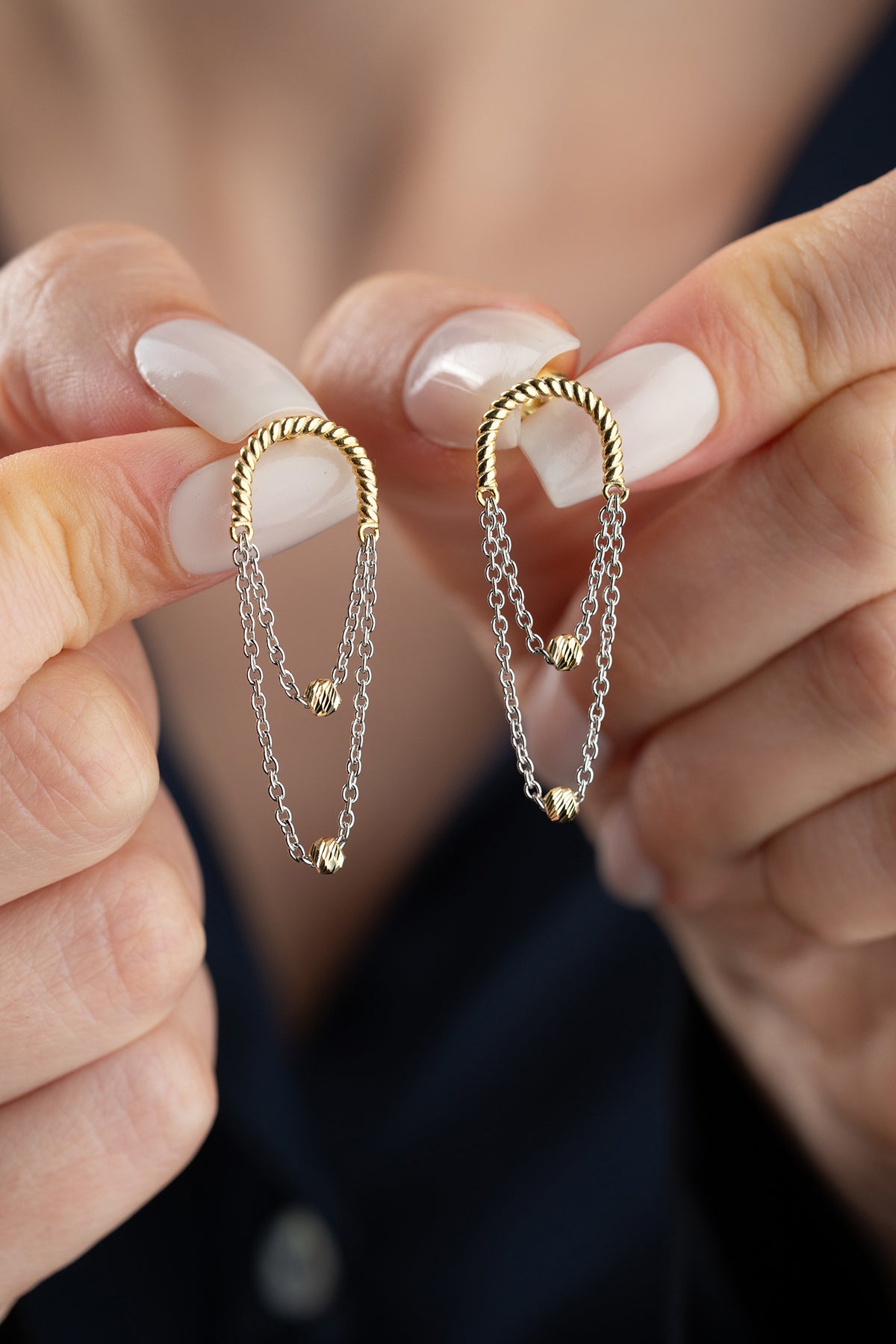 Halsketten-Hoop-Ohrringe – Gold & Silber Kombination