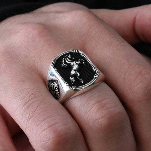 Paard Zegelring in Zilver