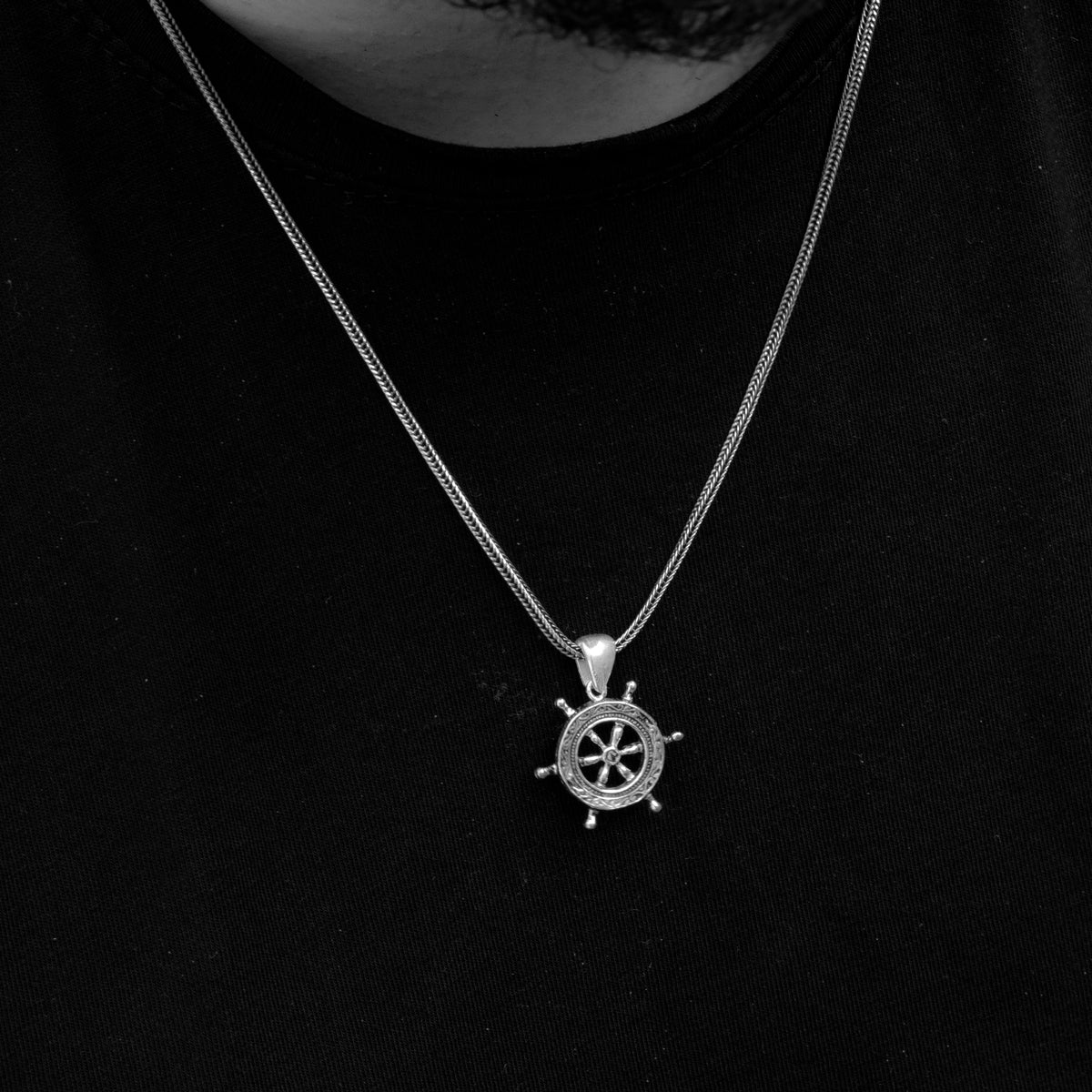 By LYDIAN Zilveren Ketting met scheepswiel hanger BLYDK083