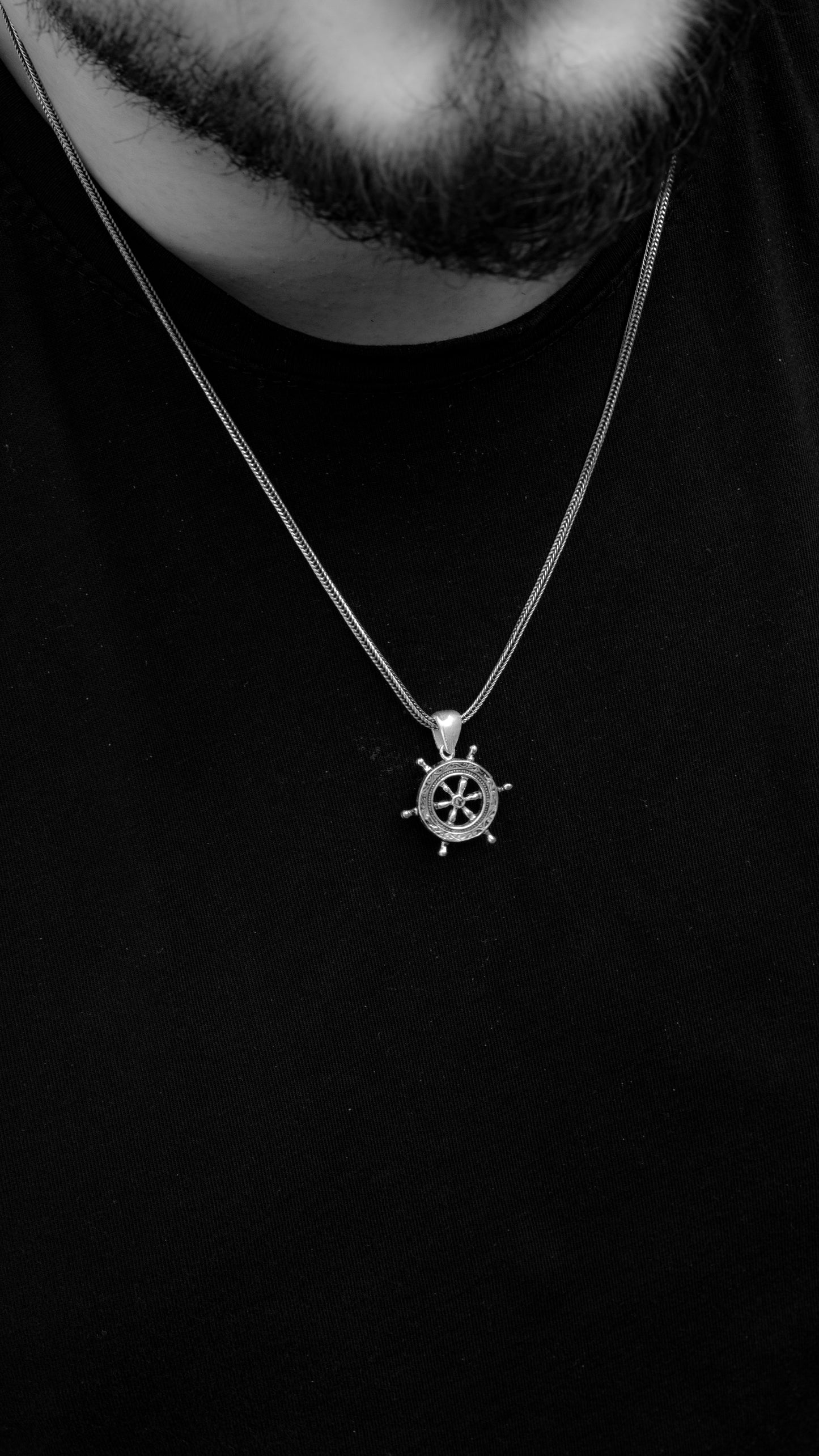 By LYDIAN Zilveren Ketting met scheepswiel hanger BLYDK083